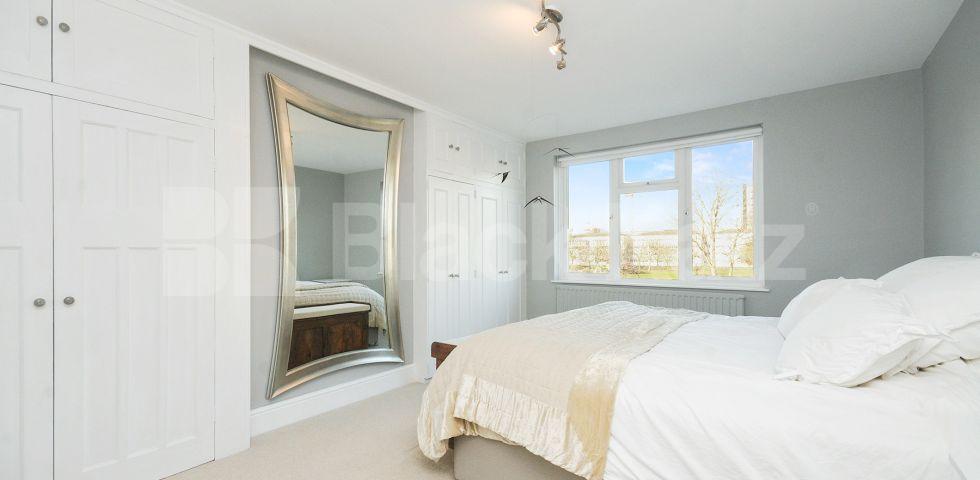 			LET, 4 Bedroom, 1 bath, 1 reception House			 Ashfield Road , EAST ACTON